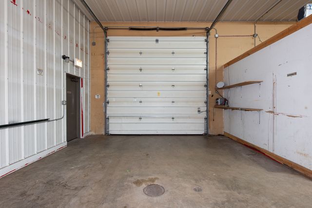 3401 16th St, Zion, IL 60099